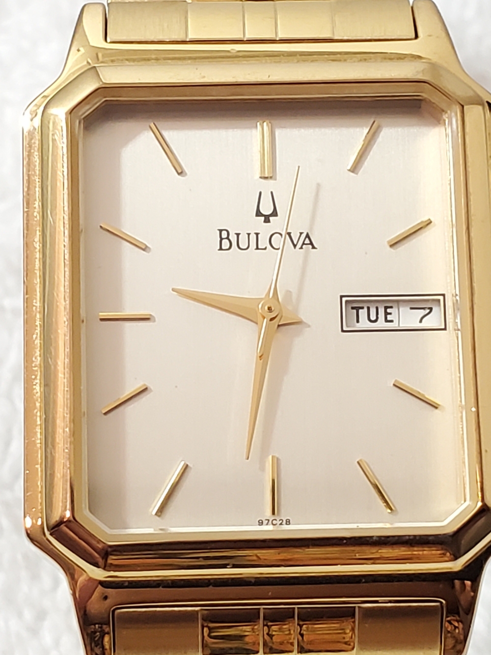 Vintage Bulova Gold Plated Day Date Mens Quartz Tank Watch Retro Classic C969346